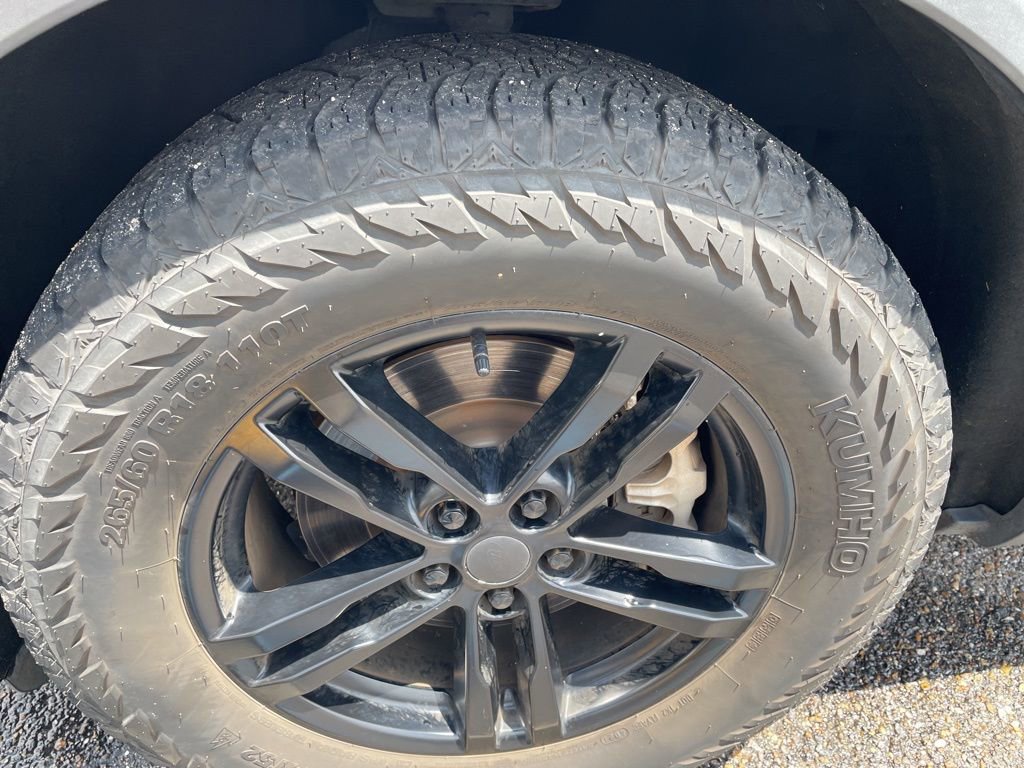 Certified 2020 Ford Explorer XLT RWD image 9