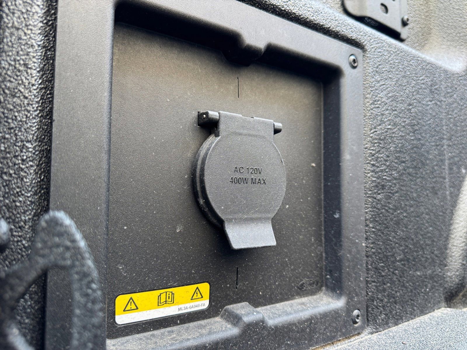 Certified 2022 Ford F150 XLT w/ Equipment Group 302A High image 19