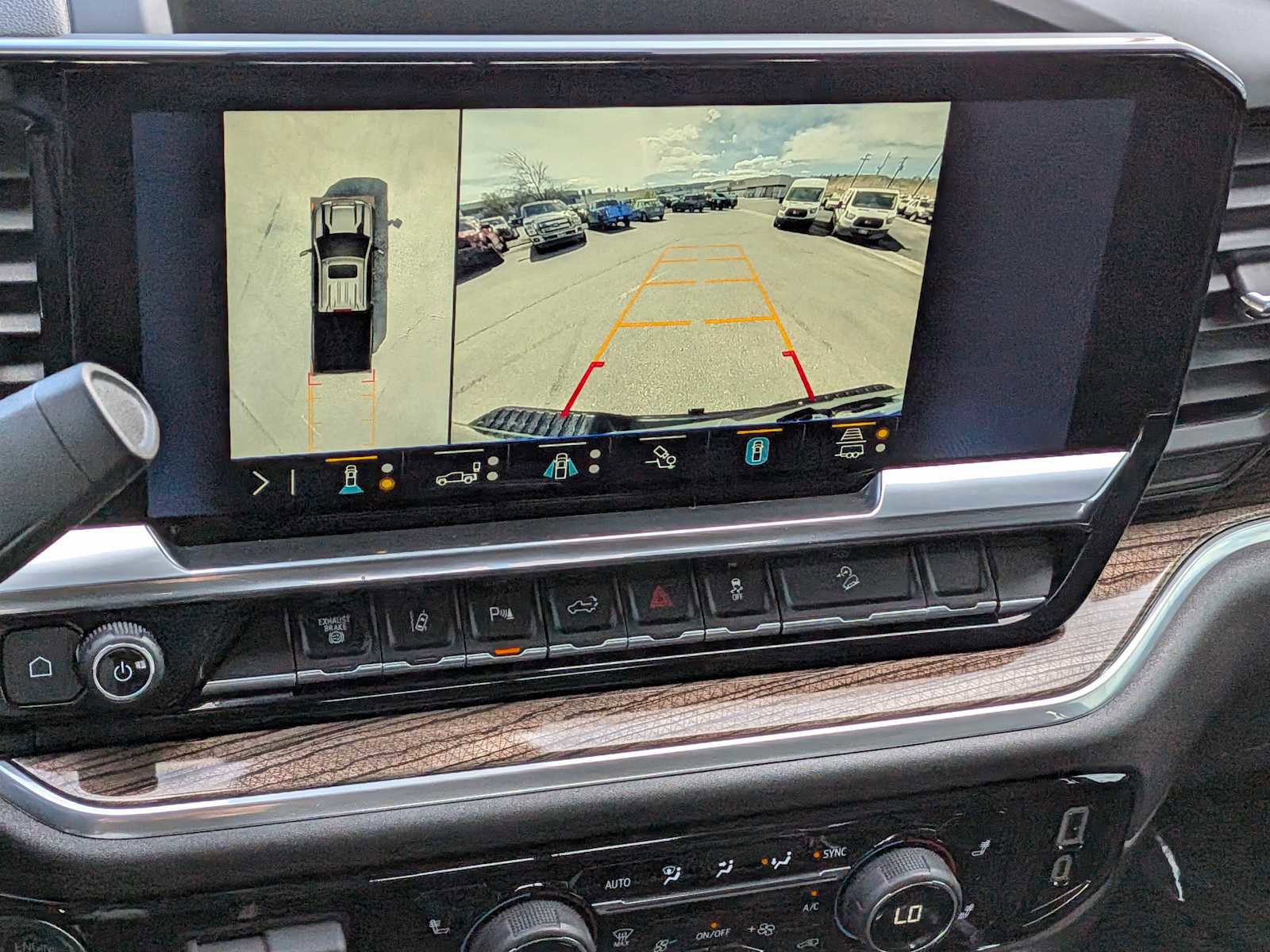 Used 2025 Chevrolet Silverado 2500 LT w/ Trail Boss Package image 32