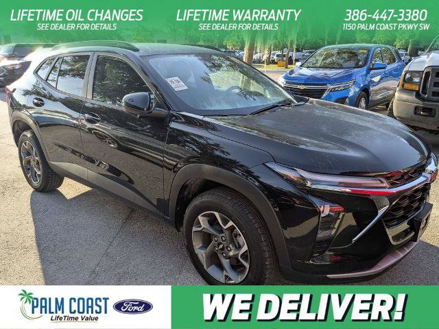 Used 2025 Chevrolet Trax LT