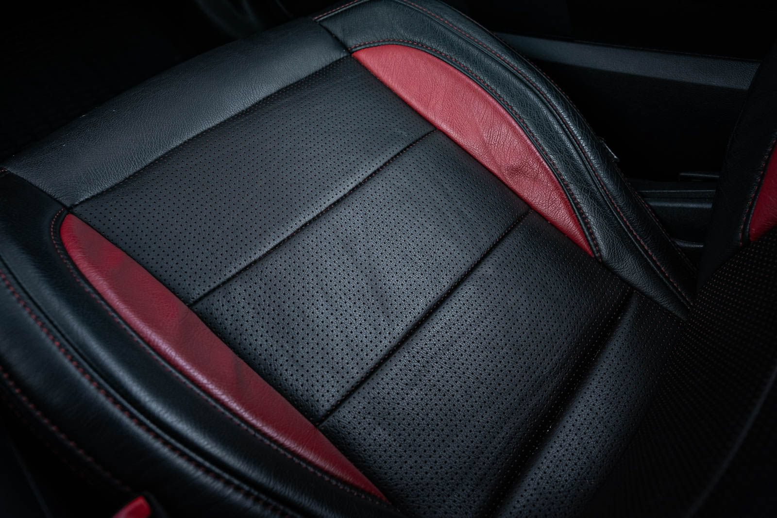Certified 2018 Ford Mustang GT RWD image 41