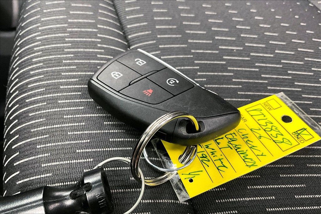 Used 2026 Chevrolet Equinox LT AWD/4WD image 11