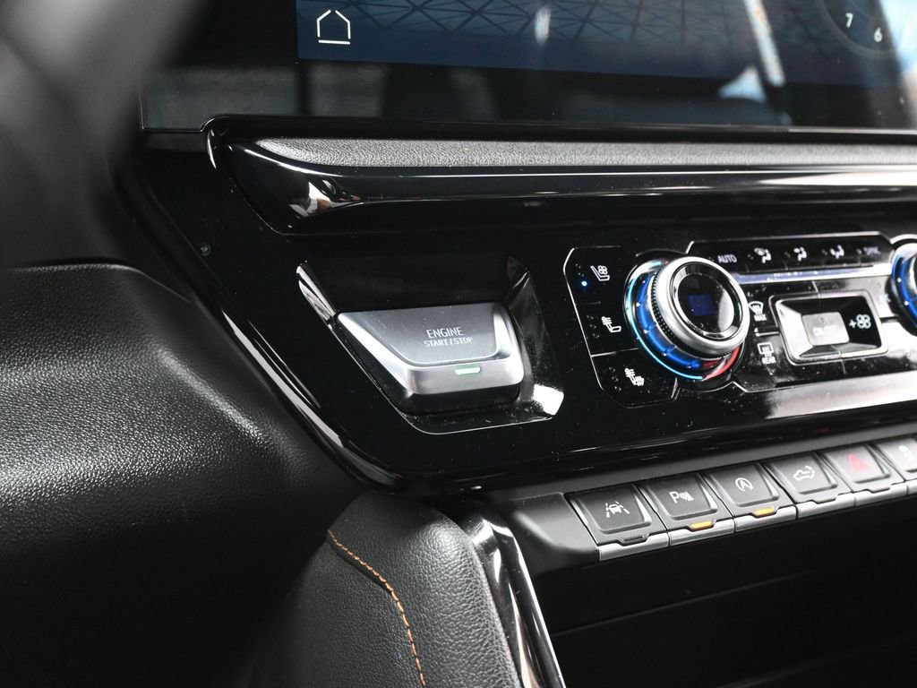 Used 2023 GMC Sierra 1500 AT4 w/ AT4 Premium Package image 16