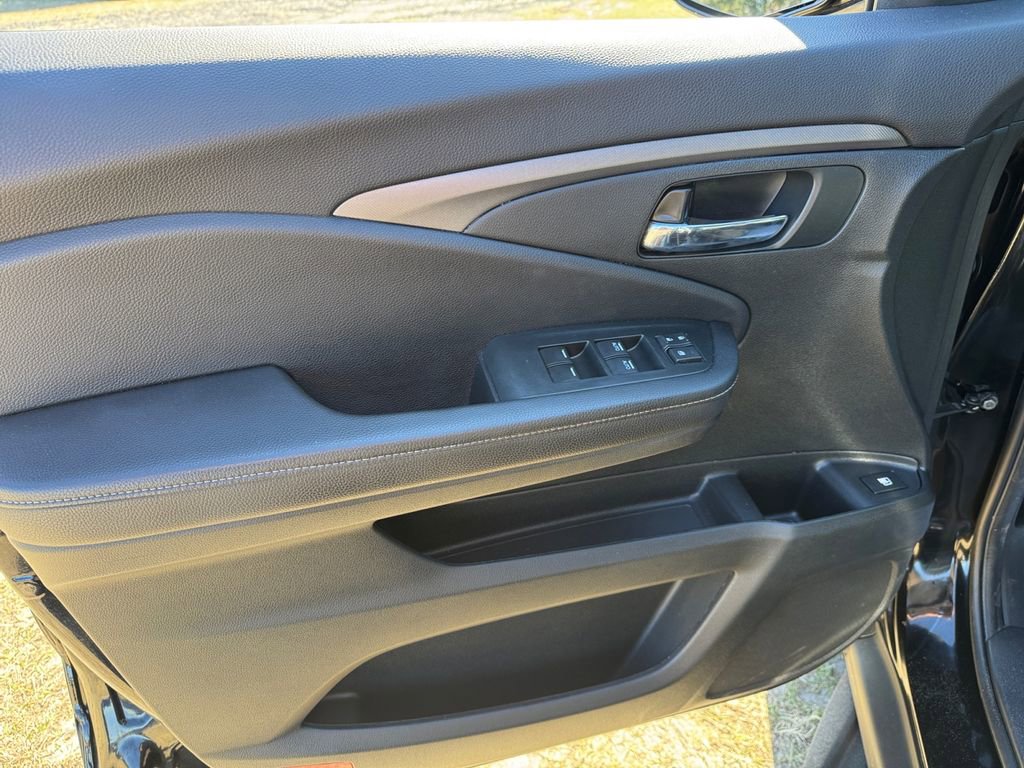 Used 2023 Honda Ridgeline Sport image 31