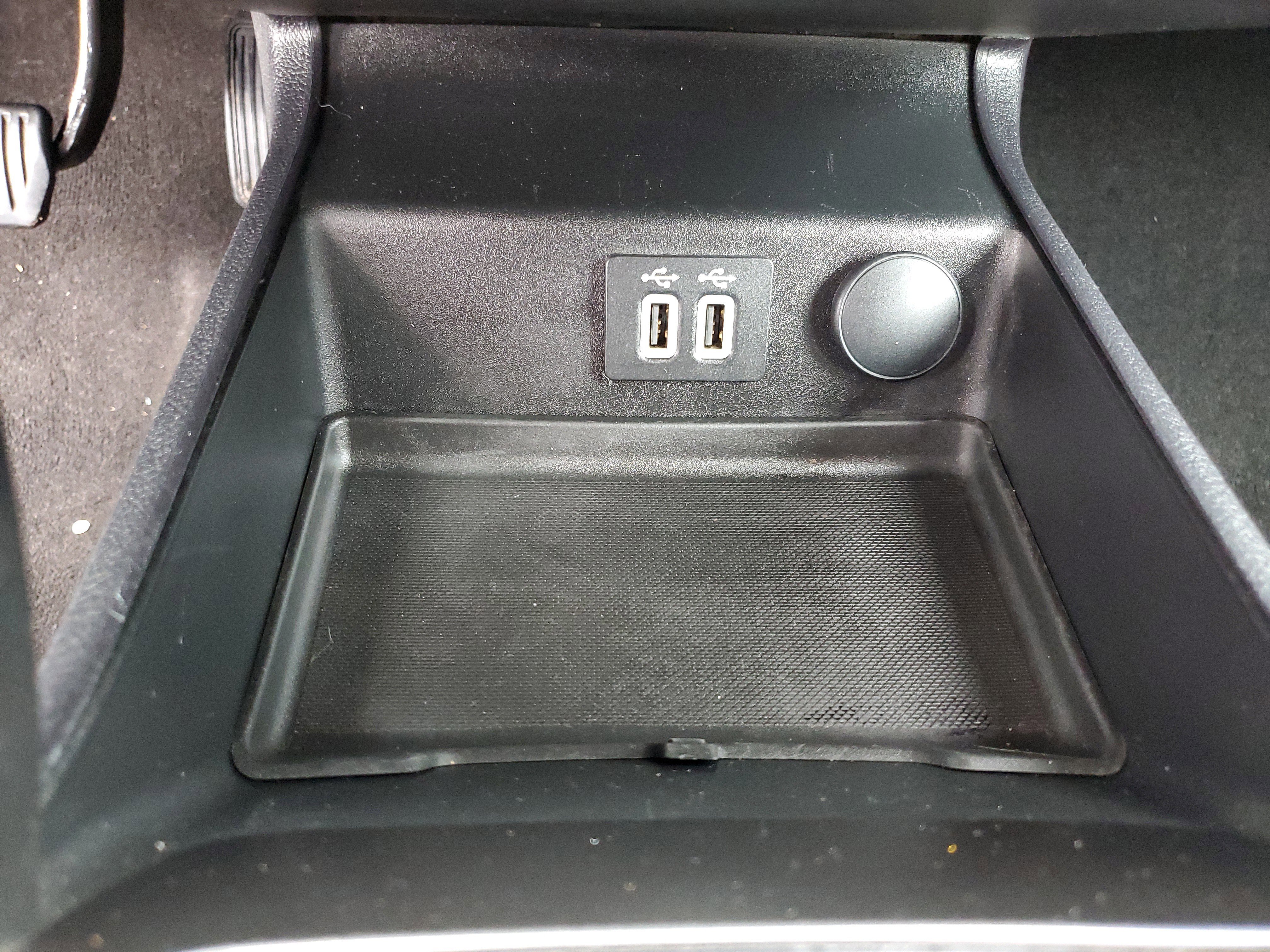 Certified 2019 Ford Fusion SE w/ Equipment Group 151A image 29