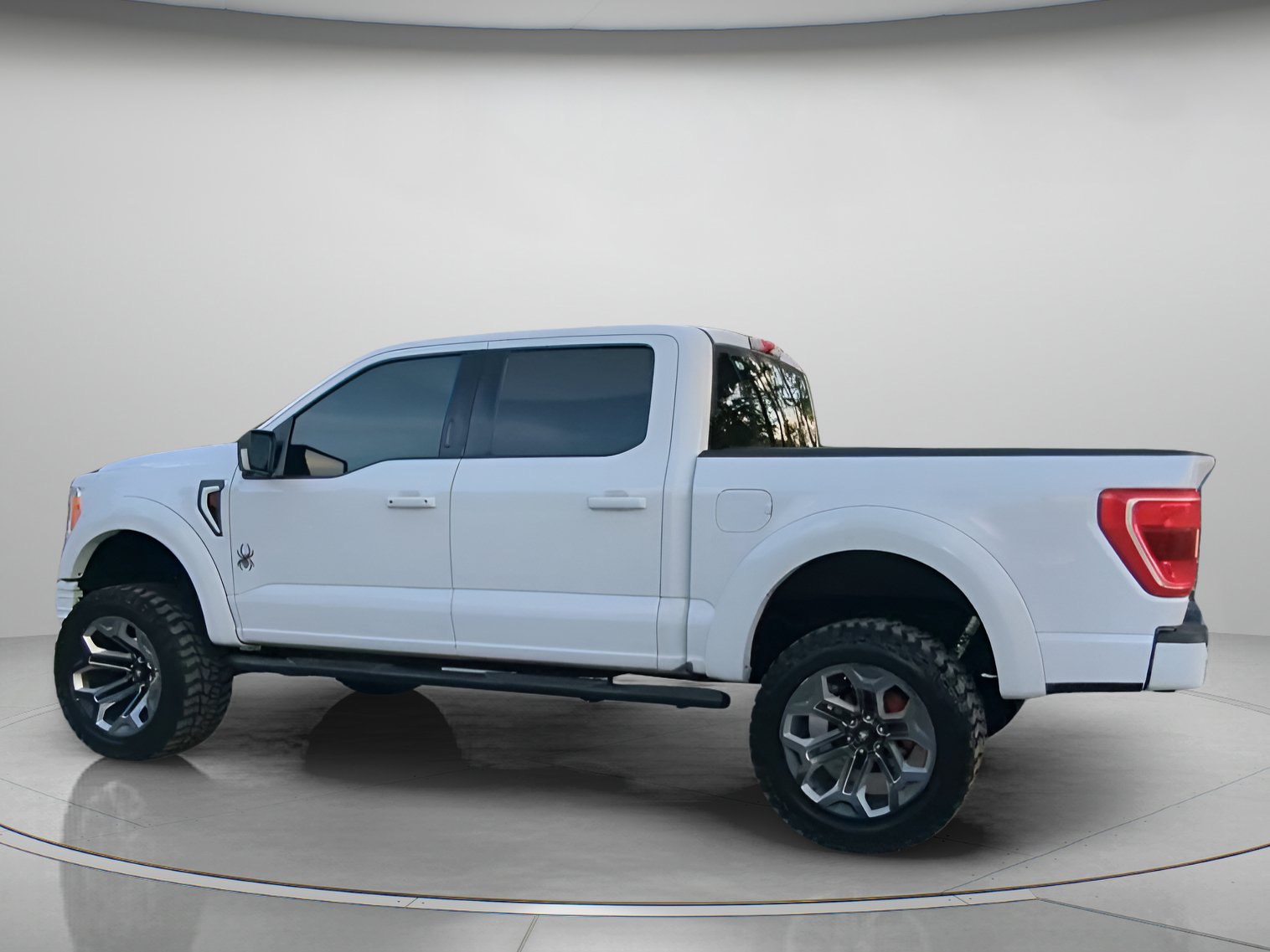 Certified 2021 Ford F150 XLT w/ Equipment Group 302A High AWD/4WD image 18