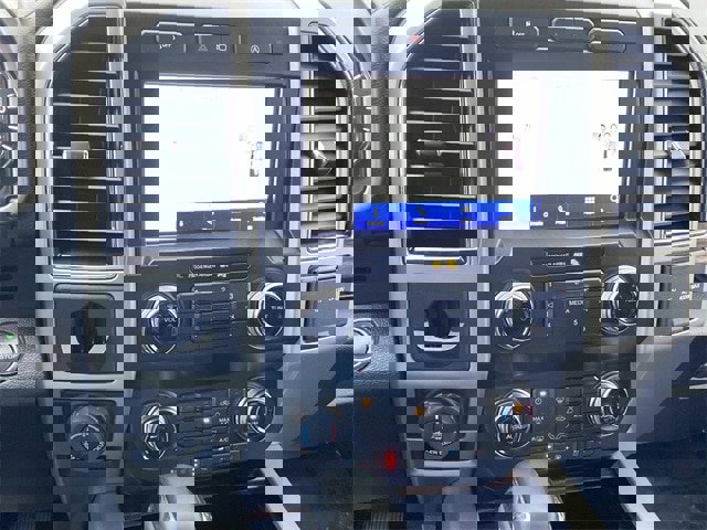 Certified 2019 Ford F150 Lariat w/ Equipment Group 502A Luxury image 62