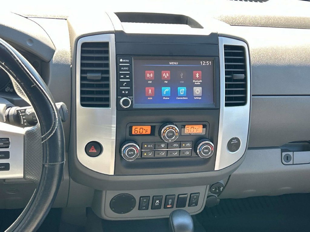 Used 2020 Nissan Frontier SV w/ Midnight Edition Floor Mats RWD image 17
