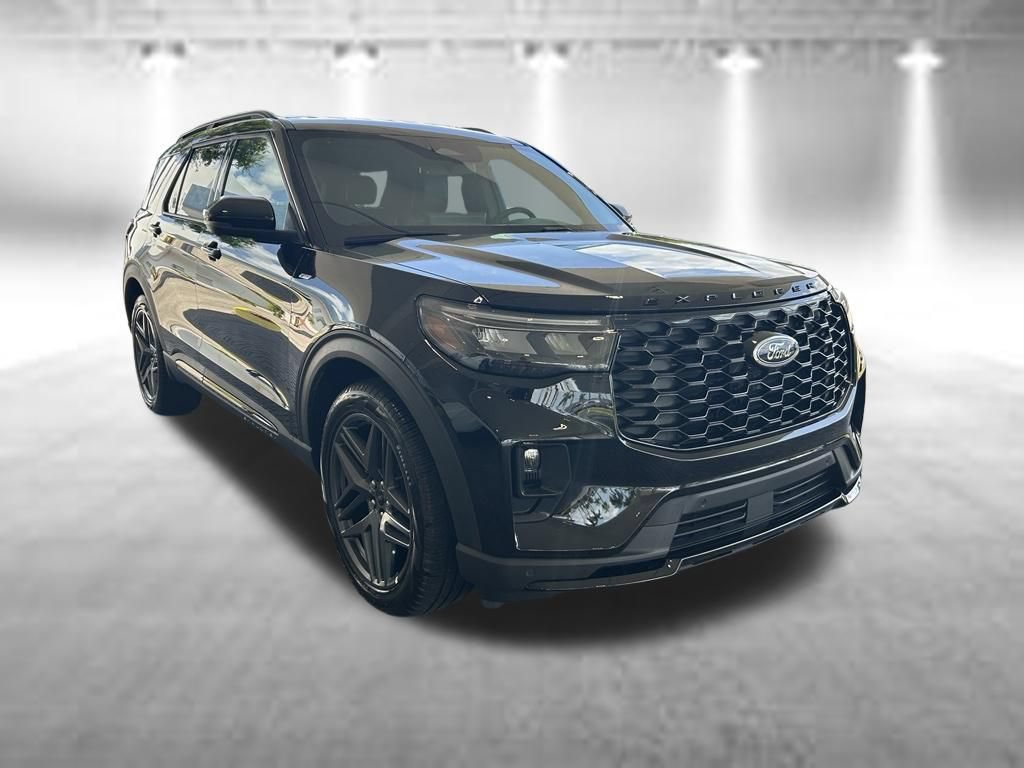 Certified 2026 Ford Explorer ST-Line w/ ST-Line Street Pack RWD image 2