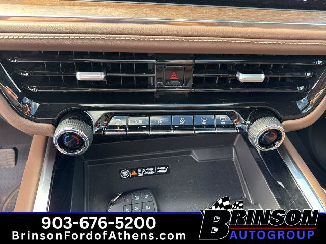 Used 2026 Chevrolet Tahoe High Country AWD/4WD image 35