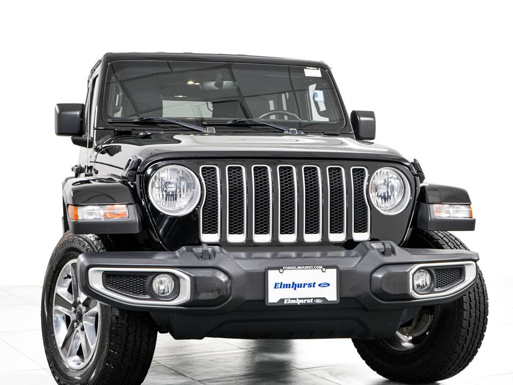 Used 2020 Jeep Wrangler Unlimited Sahara w/ Dual Top Group AWD/4WD image 3