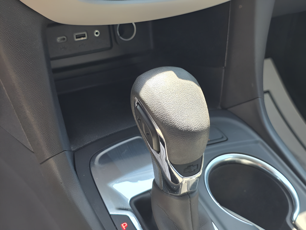 Used 2023 Chevrolet Equinox LT FWD image 21