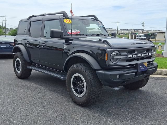 Certified 2023 Ford Bronco Big Bend w/ Sasquatch Package AWD/4WD image 3
