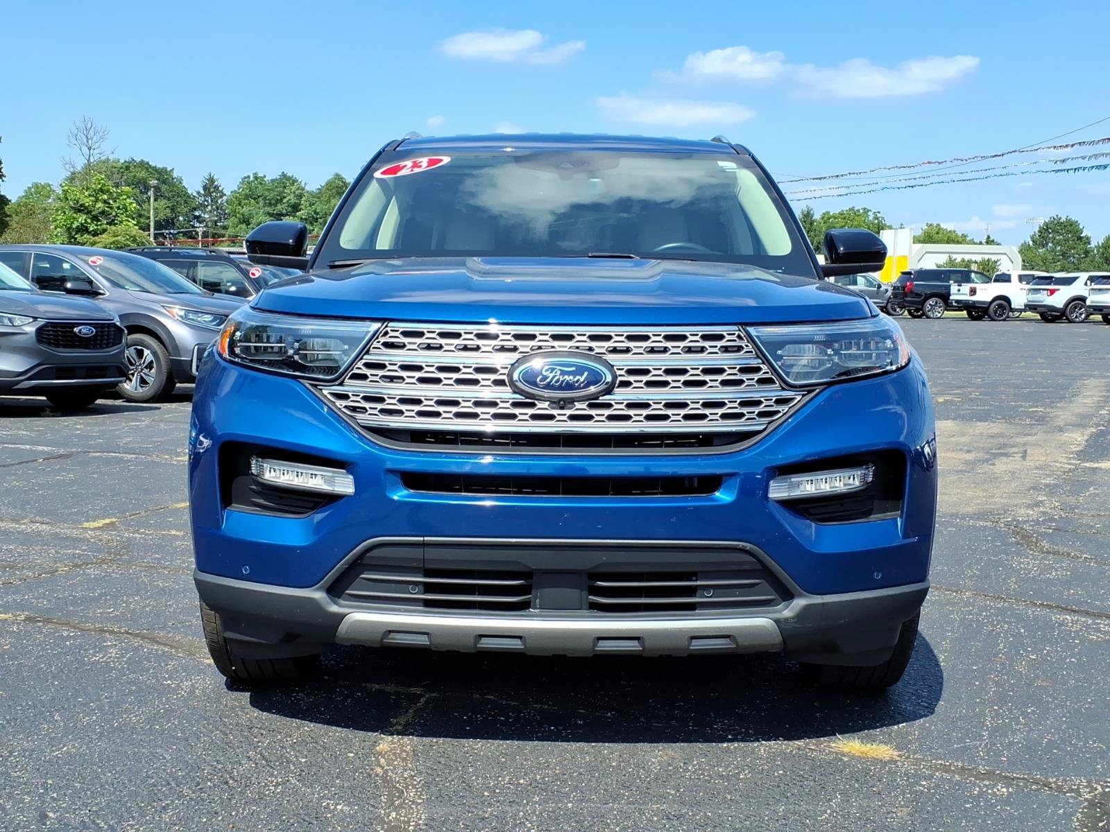 Certified 2023 Ford Explorer Limited w/ Class IV Trailer Tow Package AWD/4WD image 2