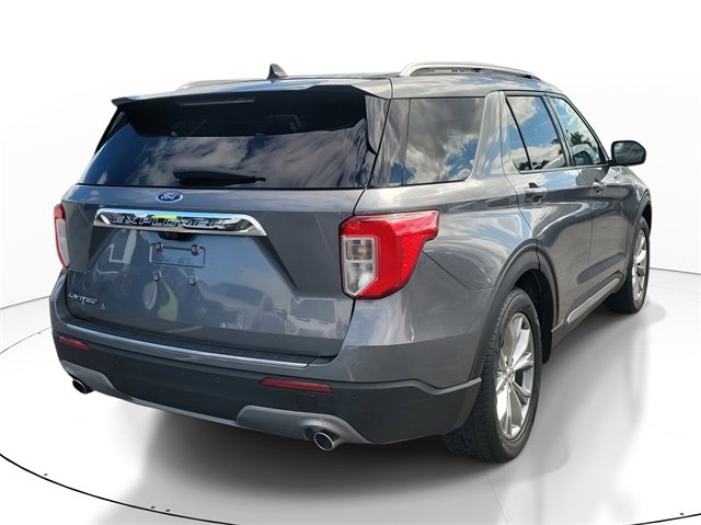 Certified 2022 Ford Explorer Limited w/ Equipment Group 301A image 4