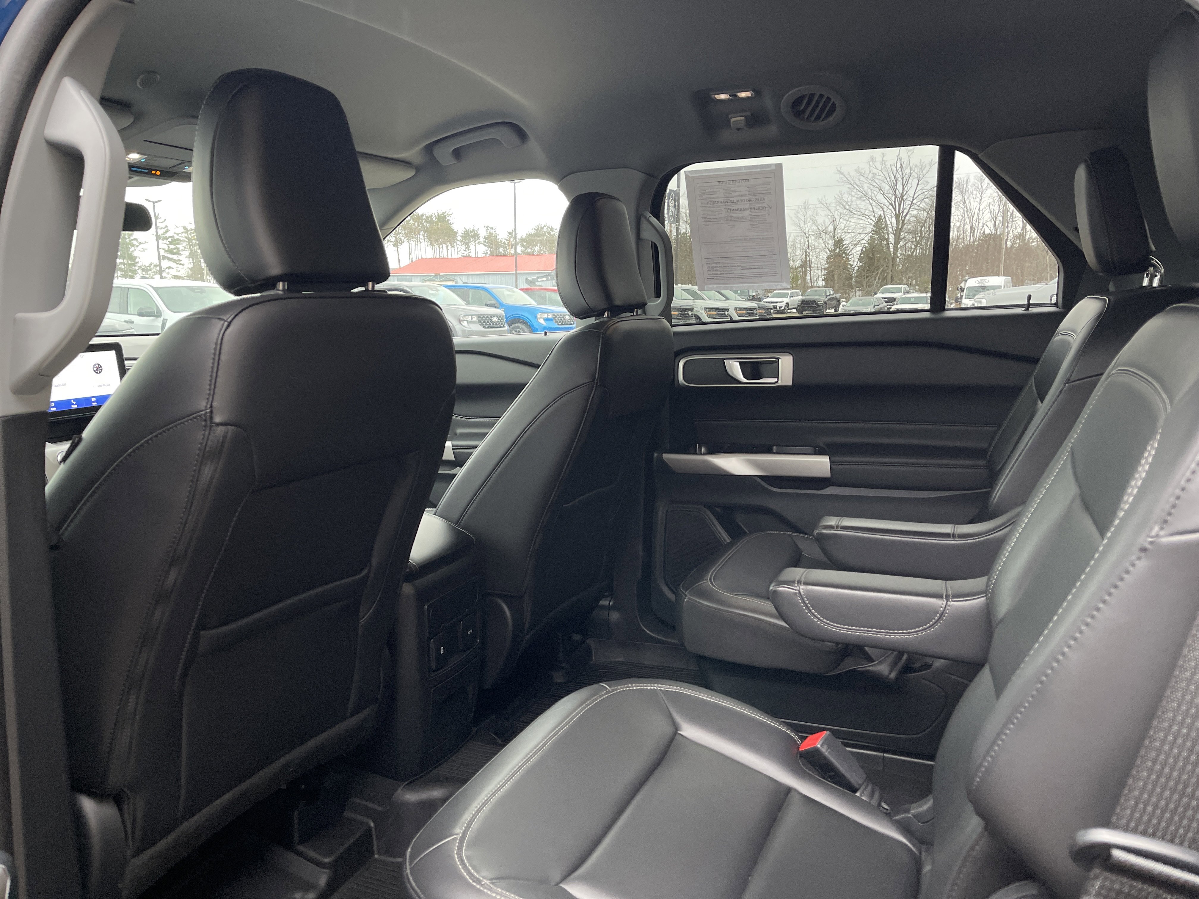 Certified 2023 Ford Explorer XLT w/ Equipment Group 202A image 11