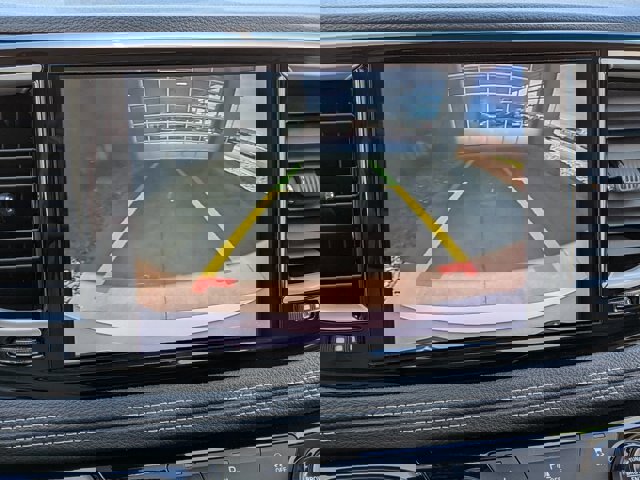 Used 2023 Chrysler Pacifica Touring-L image 24