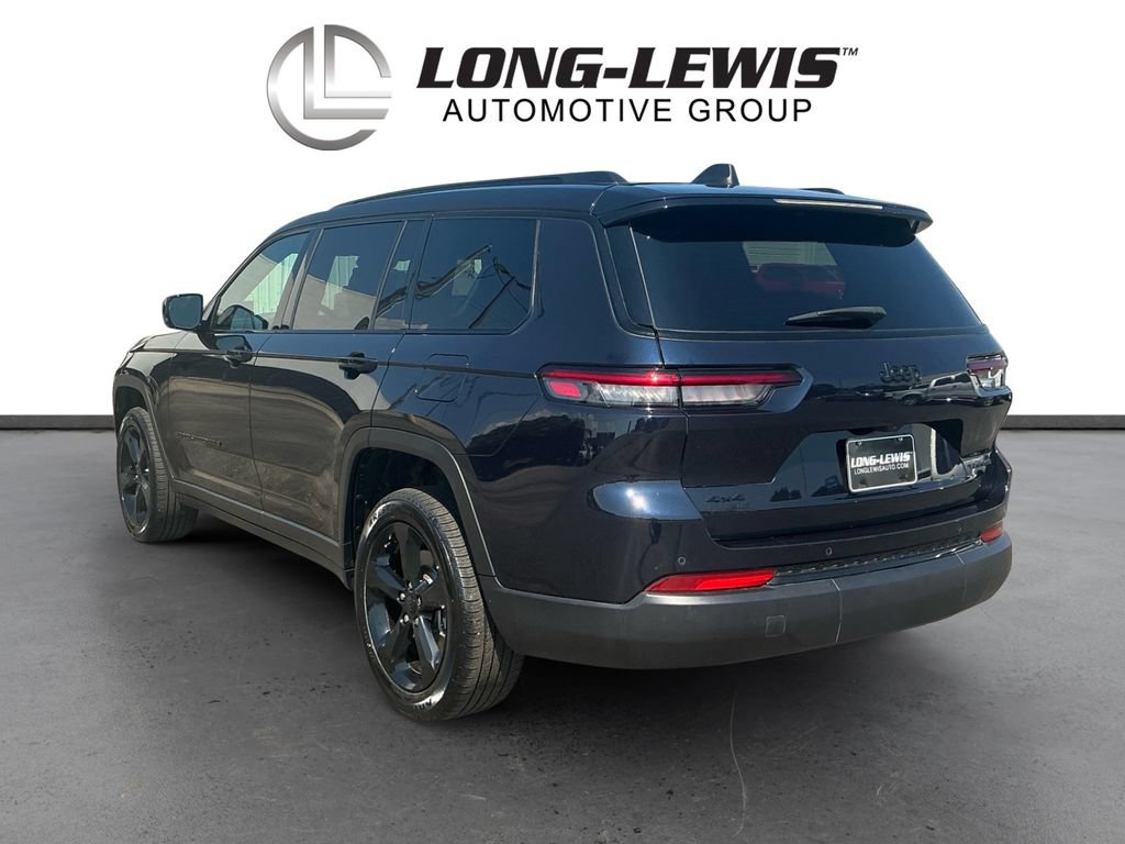 Used 2024 Jeep Grand Cherokee L Limited w/ Black Appearance Package AWD/4WD image 4