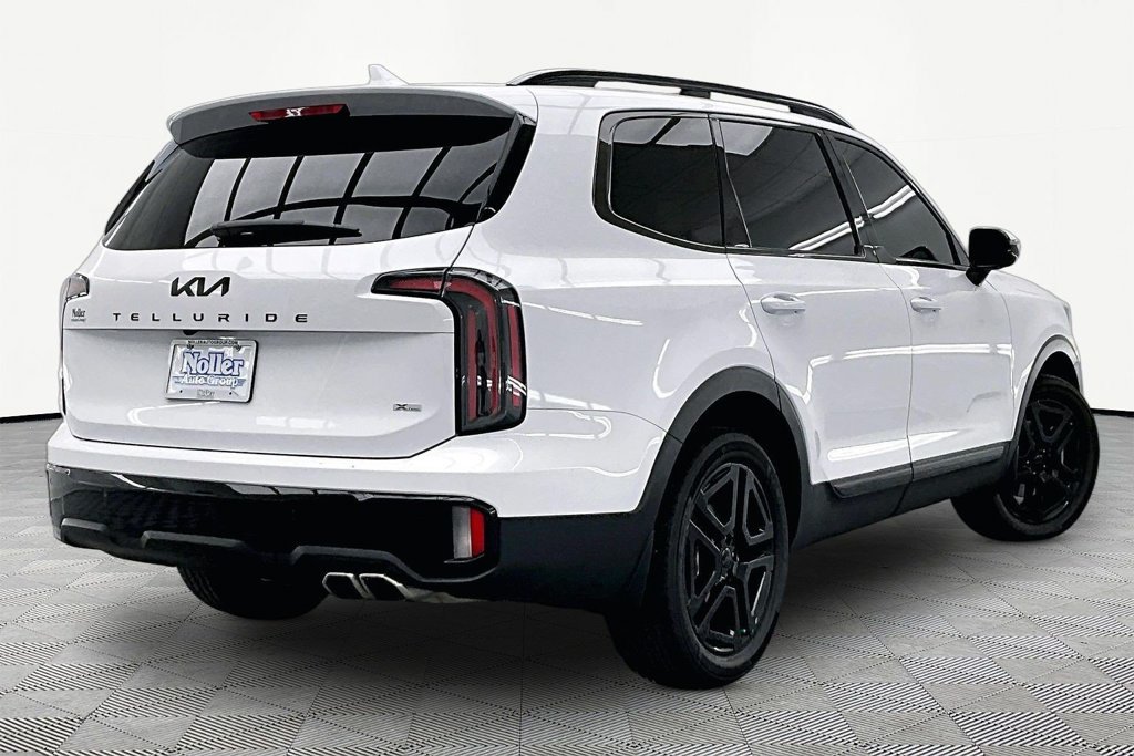 Used 2025 Kia Telluride SX X-Line AWD/4WD image 2