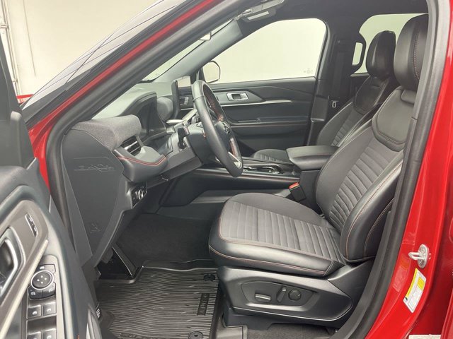 Certified 2025 Ford Explorer ST-Line w/ ST-Line Street Pack AWD/4WD image 3