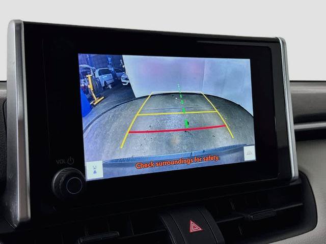 Used 2025 Toyota RAV4 XLE FWD image 28