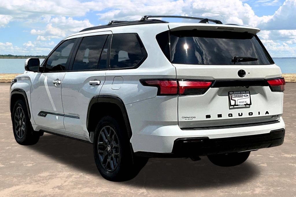 Used 2025 Toyota Sequoia Platinum AWD/4WD image 5