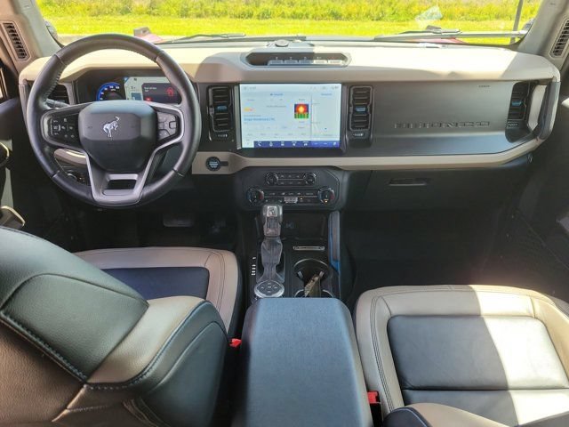 Certified 2022 Ford Bronco Wildtrak AWD/4WD image 18