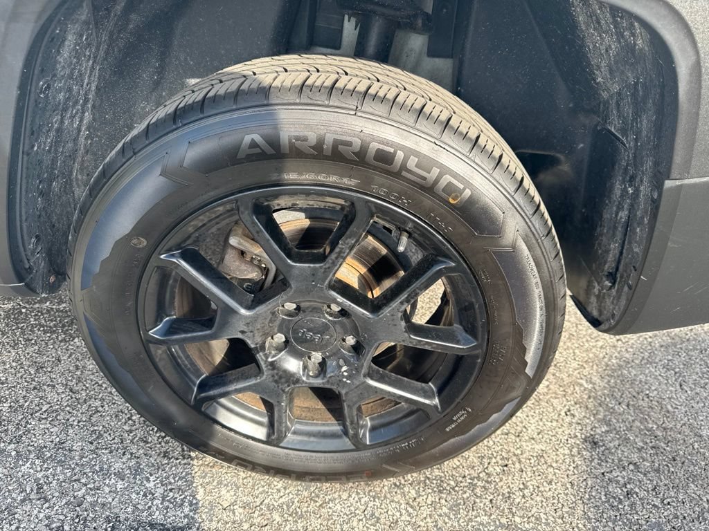 Used 2020 Jeep Renegade Altitude AWD/4WD image 46