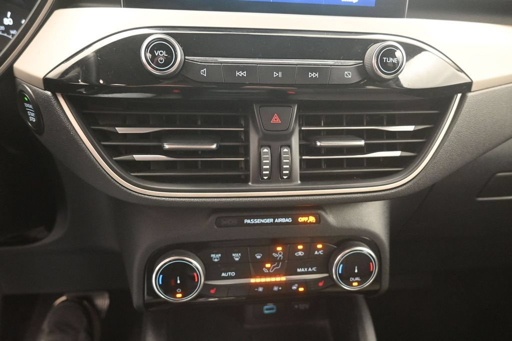 Certified 2022 Ford Escape SE w/ SE Sport Appearance Package AWD/4WD image 9