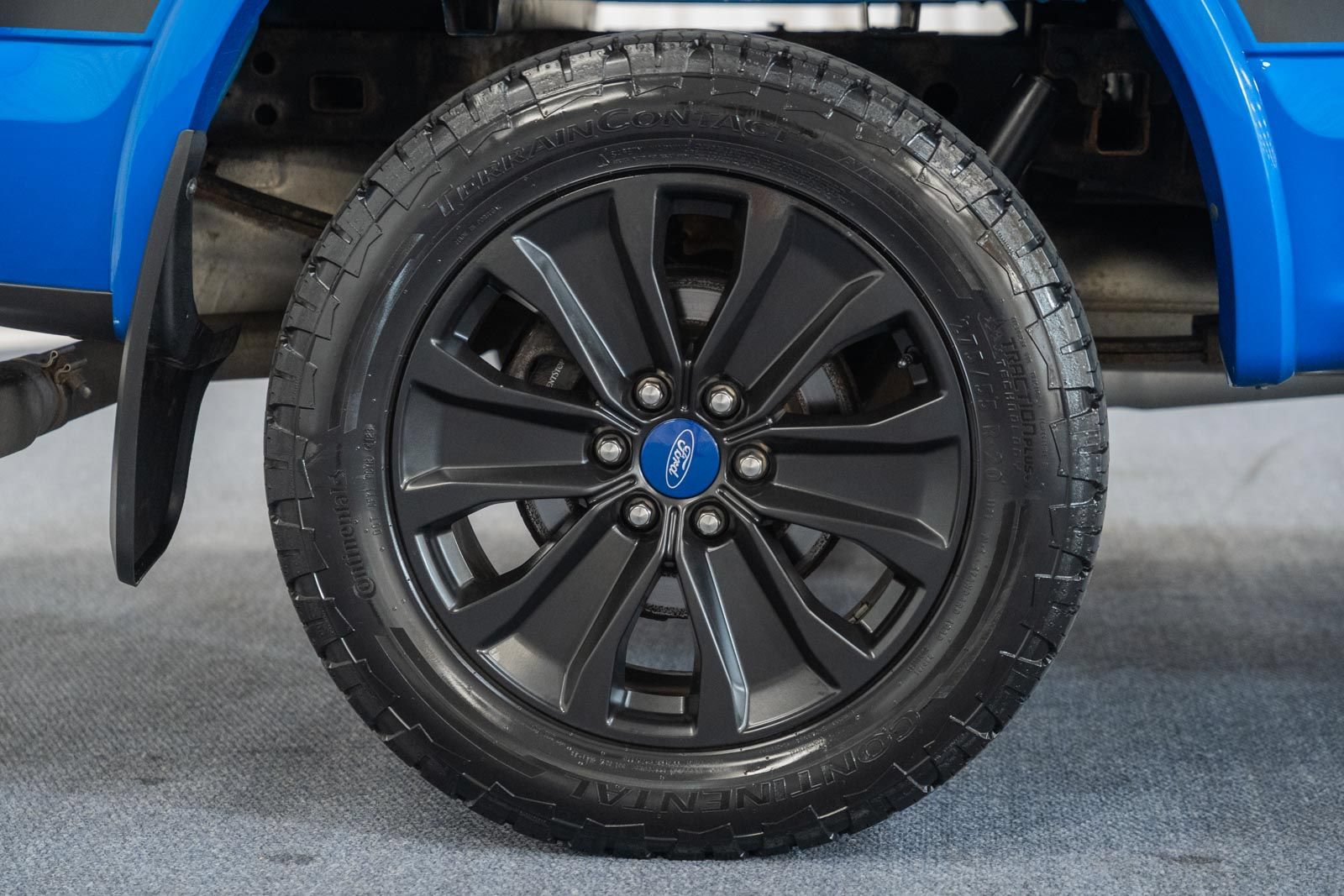 Certified 2019 Ford F150 XLT w/ Equipment Group 302A Luxury AWD/4WD image 19