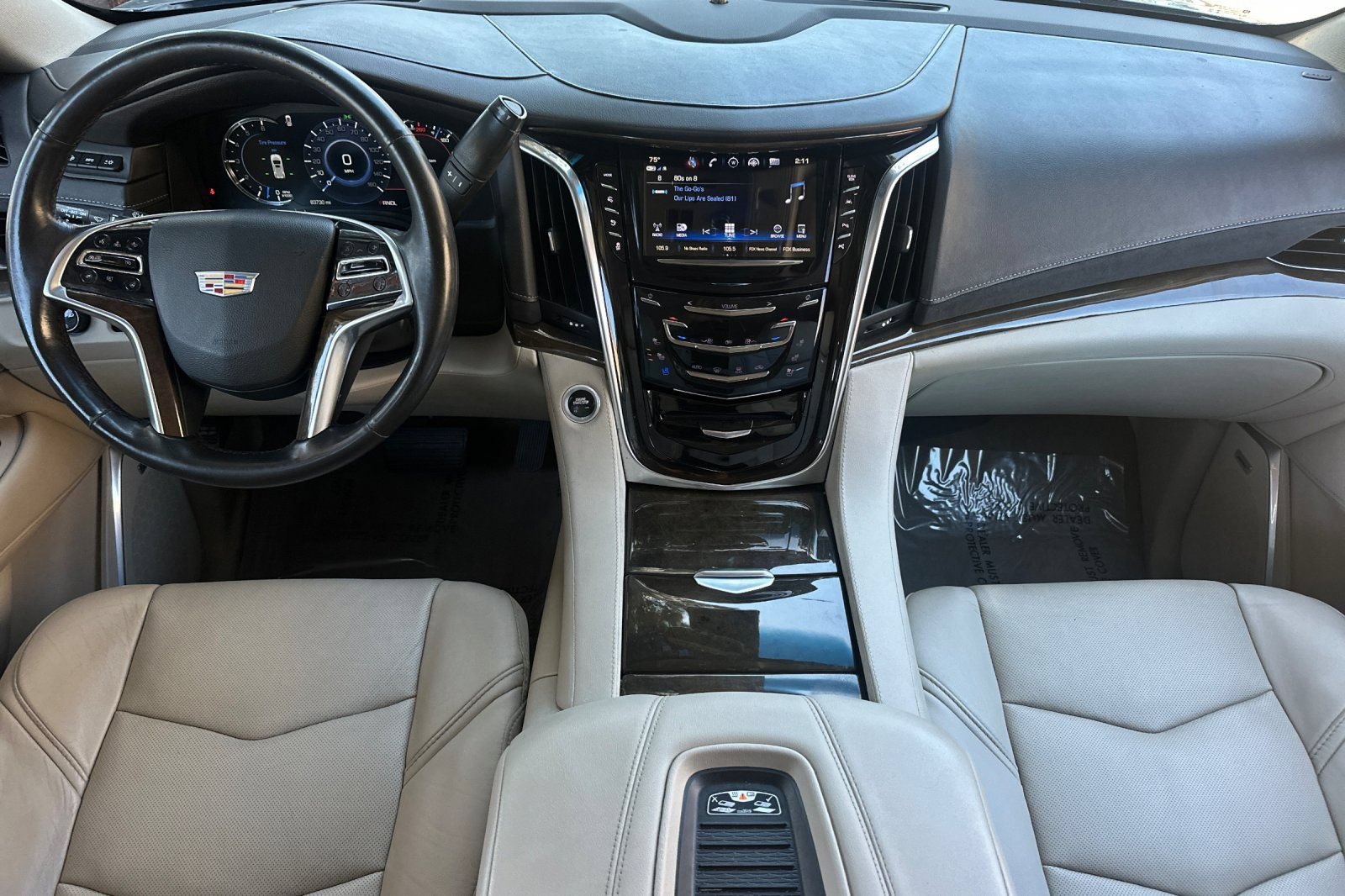 Used 2019 Cadillac Escalade Luxury RWD image 15