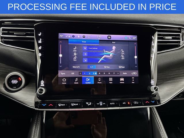 Used 2024 Jeep Wagoneer Series II AWD/4WD image 11