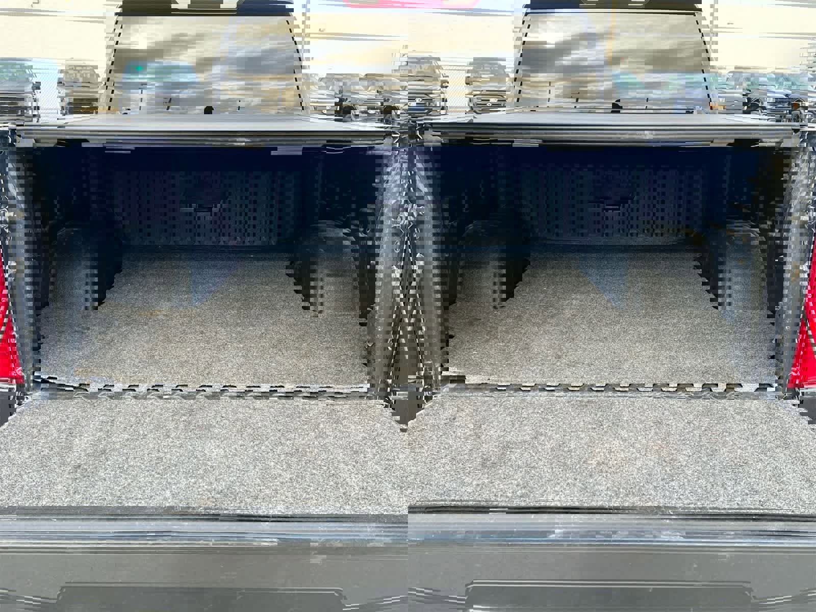 Used 2022 Chevrolet Silverado 1500 LT image 33