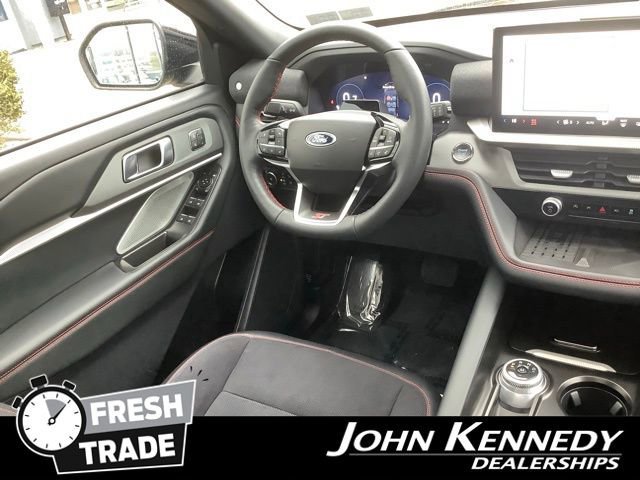 Certified 2025 Ford Explorer ST image 15