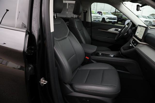 Certified 2025 Ford Explorer Active w/ Active Comfort Package image 40