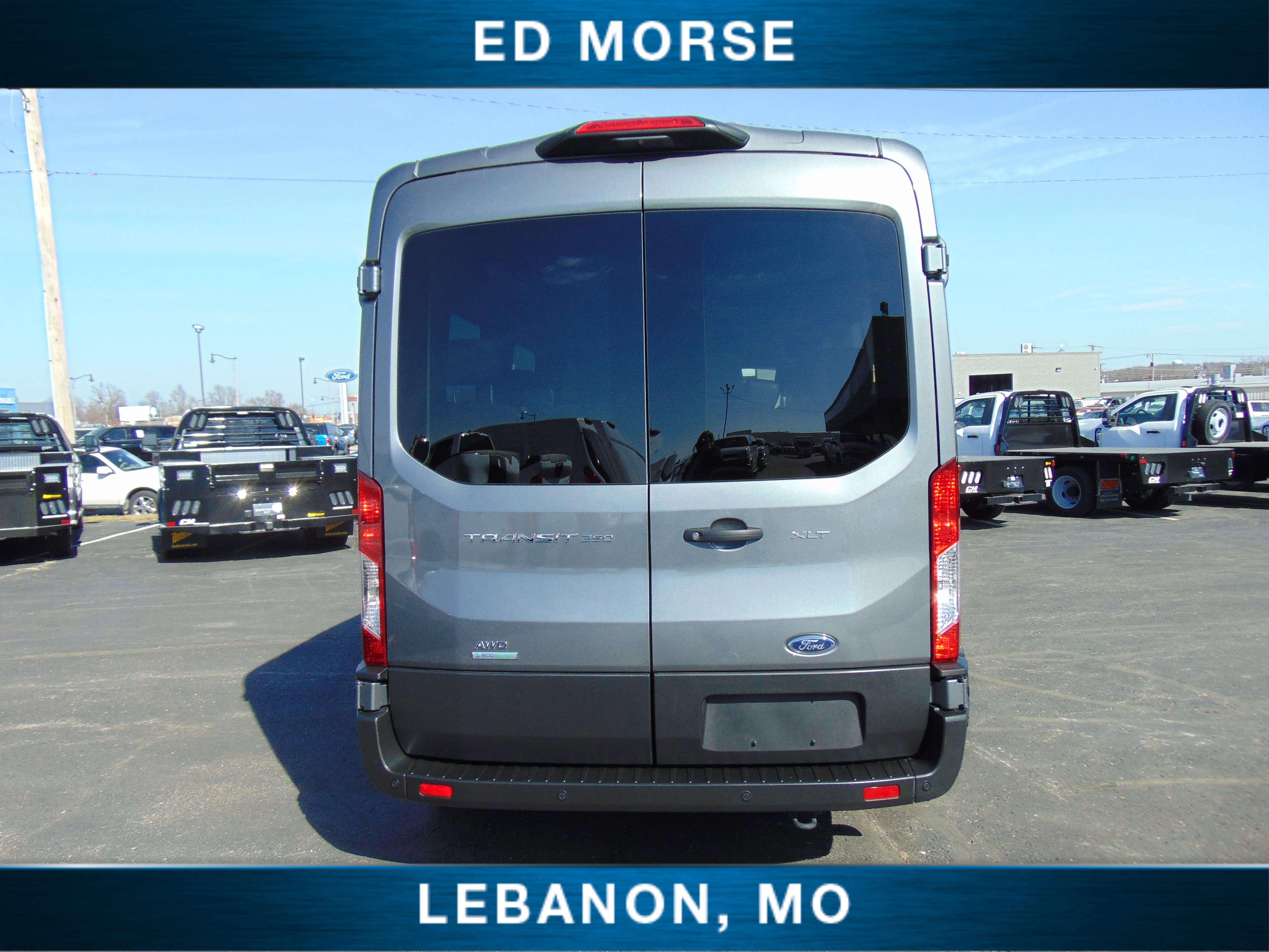Certified 2025 Ford Transit 350 XLT image 4