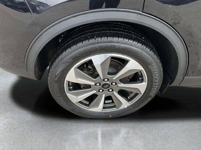 Certified 2024 Ford Escape Platinum AWD/4WD image 32