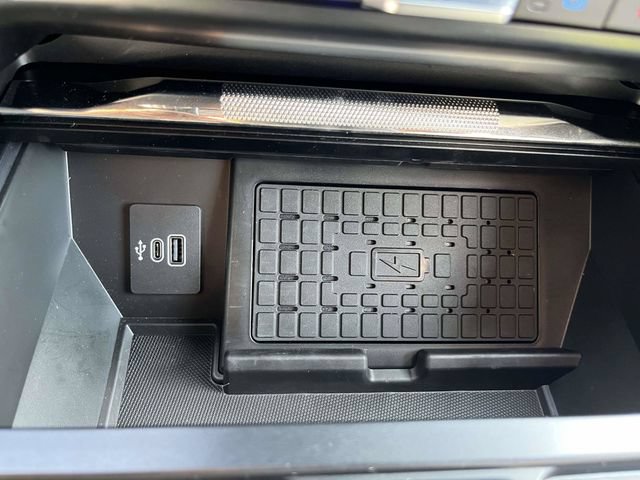 Certified 2025 Ford F150 Raptor AWD/4WD image 33