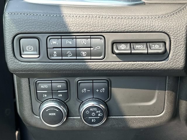 Used 2022 GMC Yukon XL Denali AWD/4WD image 40