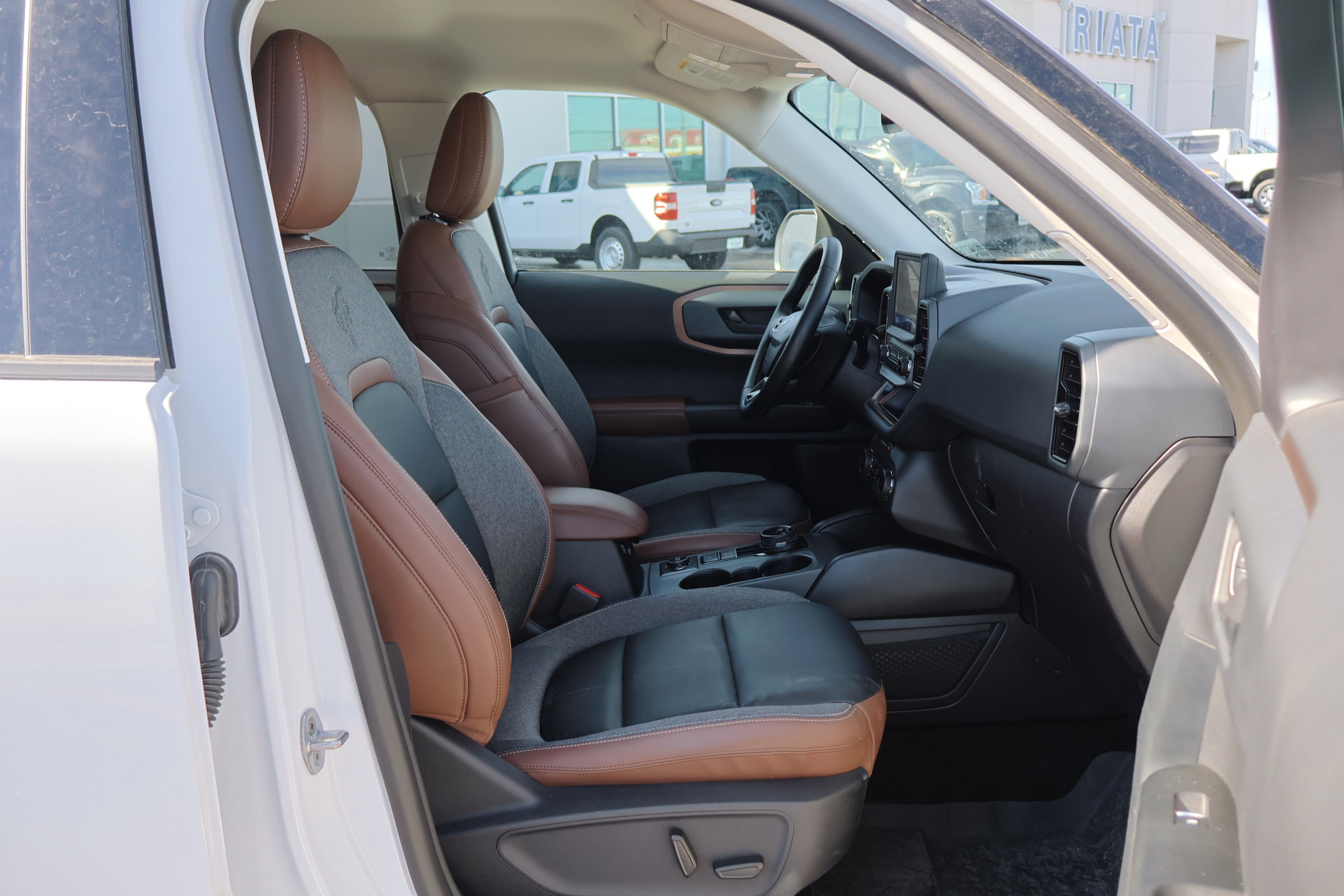 Certified 2024 Ford Bronco Sport Outer Banks image 36