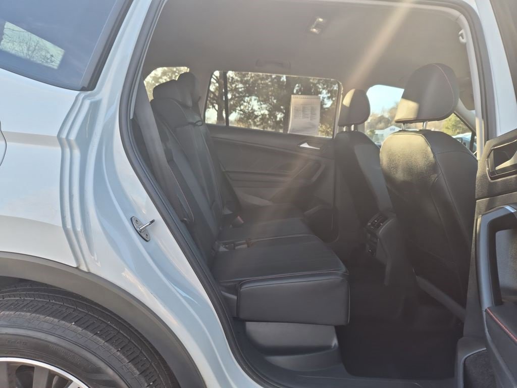 Used 2024 Volkswagen Tiguan Wolfsburg Edition image 26