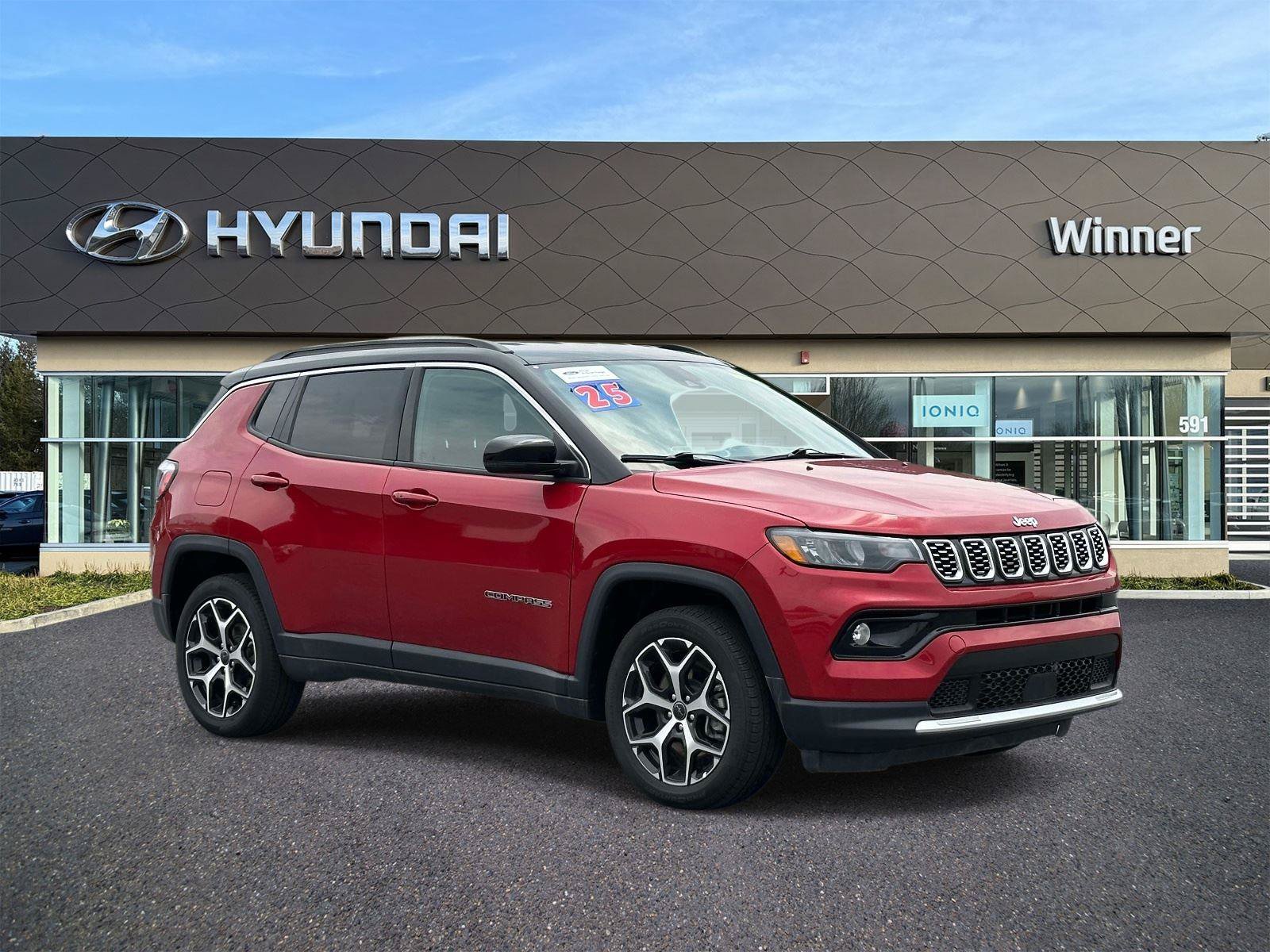Used 2025 Jeep Compass Limited AWD/4WD image 5