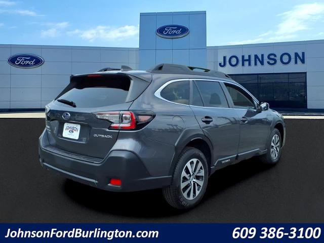 Used 2024 Subaru Outback Premium w/ Popular Package #1A AWD/4WD image 3