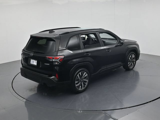 Used 2025 Subaru Forester Touring AWD/4WD image 35