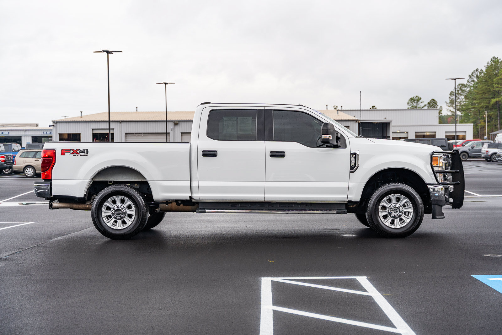 Certified 2022 Ford F250 XLT w/ XLT Value Package AWD/4WD image 8