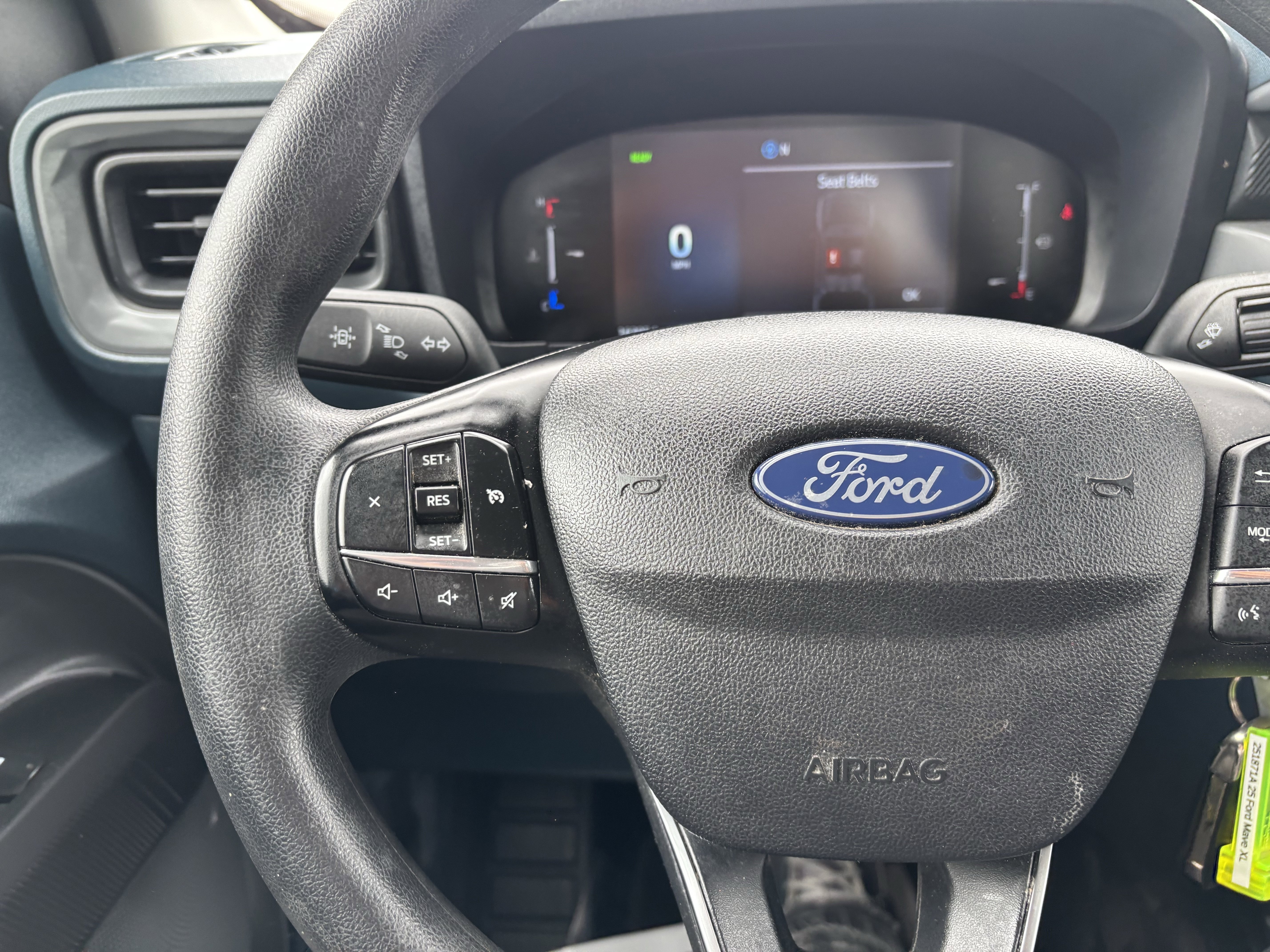 Certified 2025 Ford Maverick XL FWD image 29