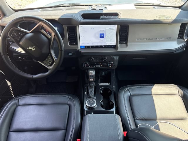 Certified 2025 Ford Bronco Outer Banks w/ Black Appearance Package AWD/4WD image 19