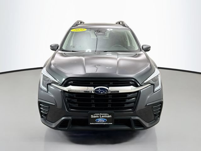 Used 2023 Subaru Ascent Premium w/ Convenience Package AWD/4WD image 2