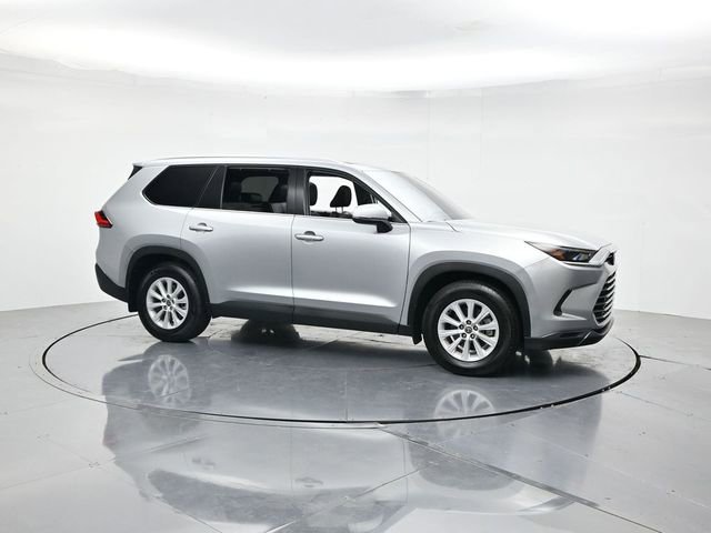 Used 2024 Toyota Grand Highlander FWD video 3