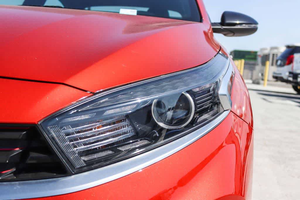Used 2022 Kia Forte GT-Line w/ GT-Line Technology Package FWD image 7